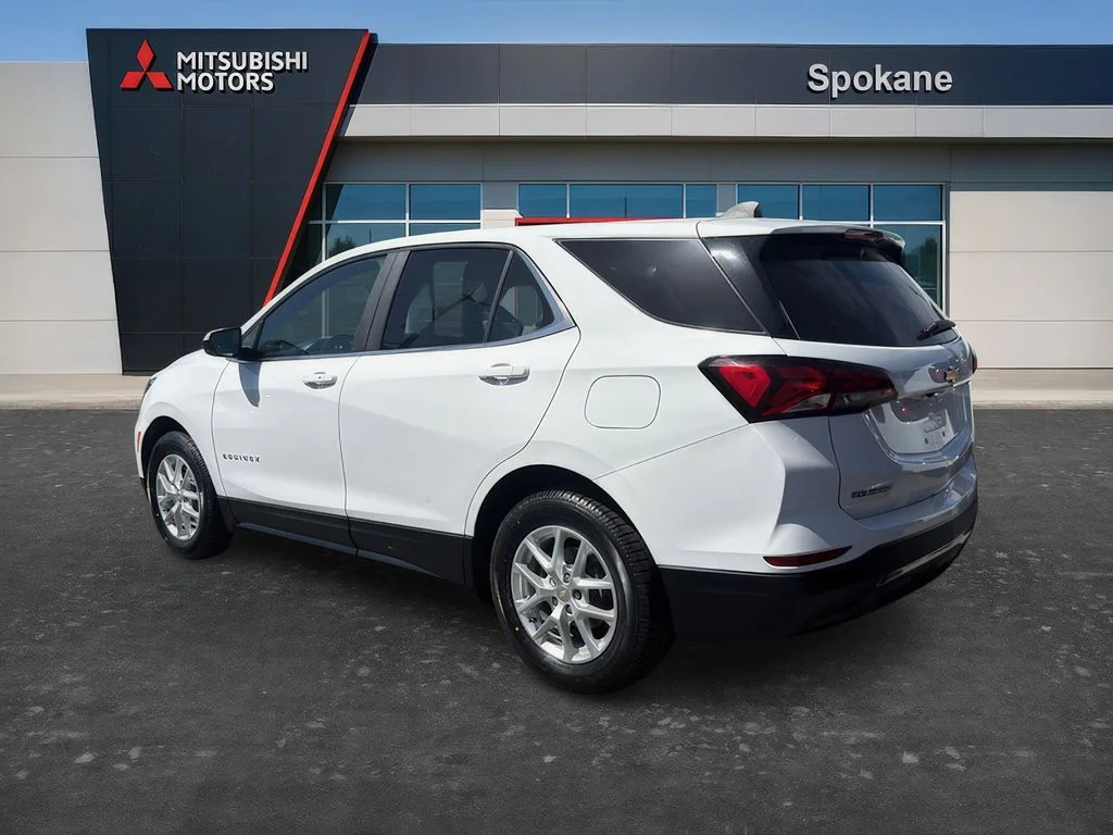 Used 2023 Summit White Chevrolet LT image 5