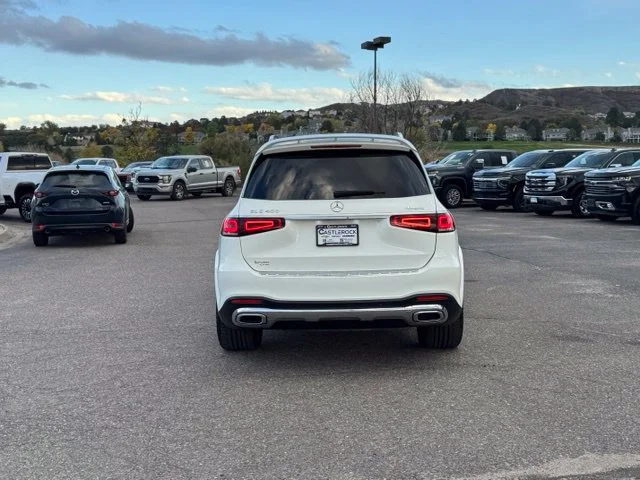Used 2022 White Mercedes-Benz 4MATIC® image 4