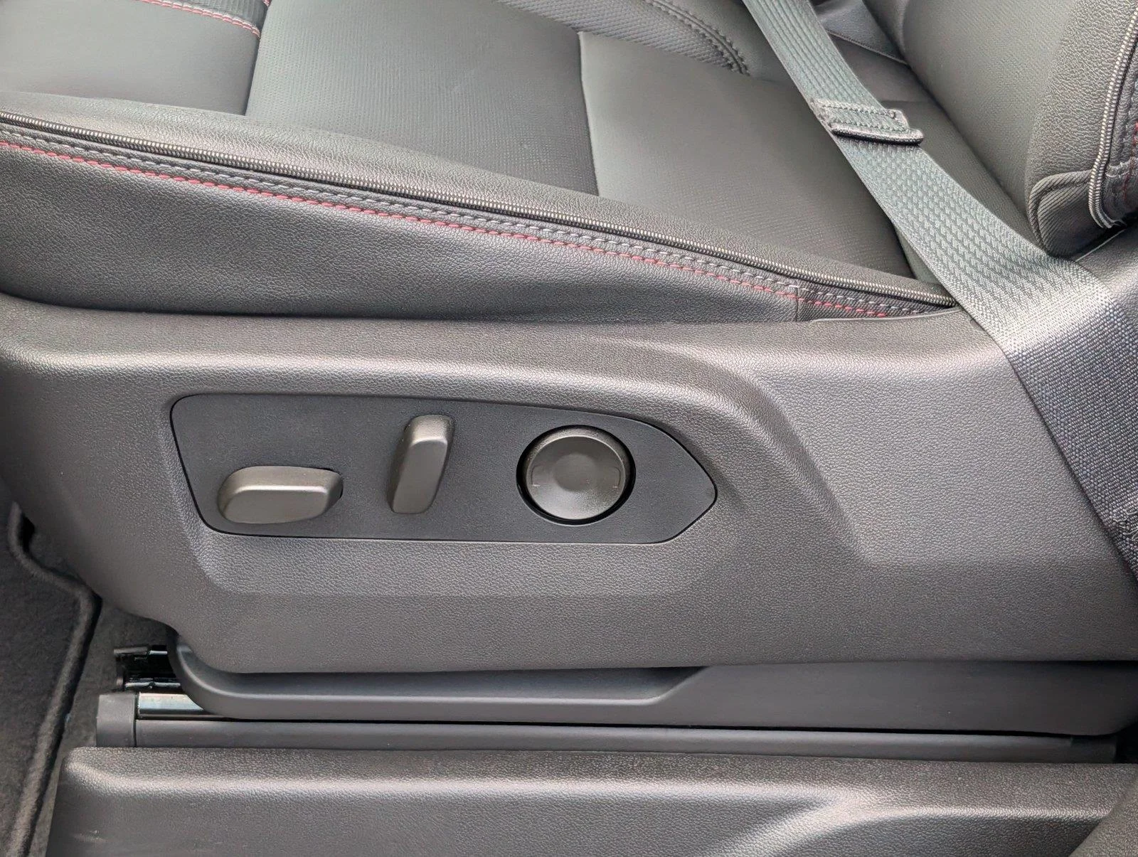 New 2026 Glacier White Tricoat GMC Denali image 11