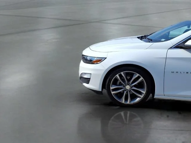 Used 2023 Summit White Chevrolet LT image 22