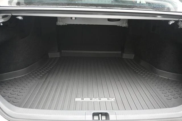 New 2026 Wind Chill Pearl <sup>1</sup> Toyota  XSE image 13