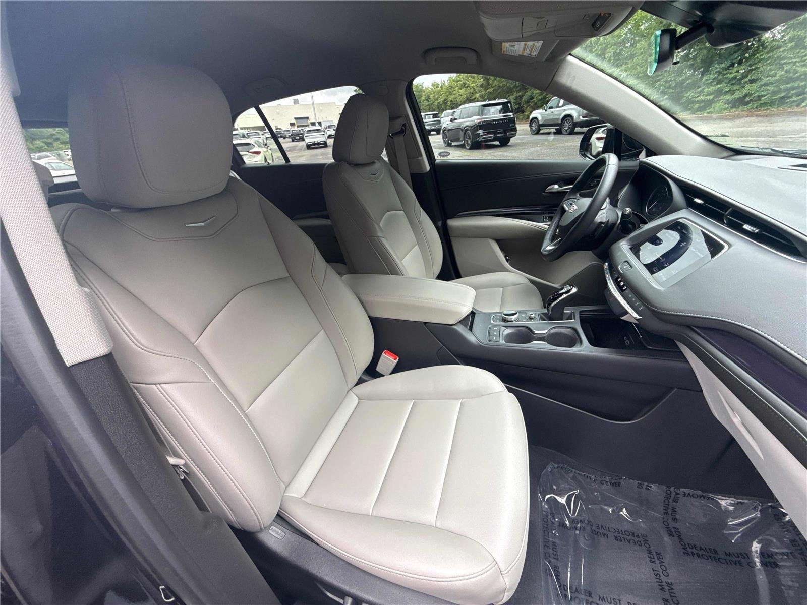 Used 2023 Galactic Grey Metallic Cadillac FWD Luxury image 27