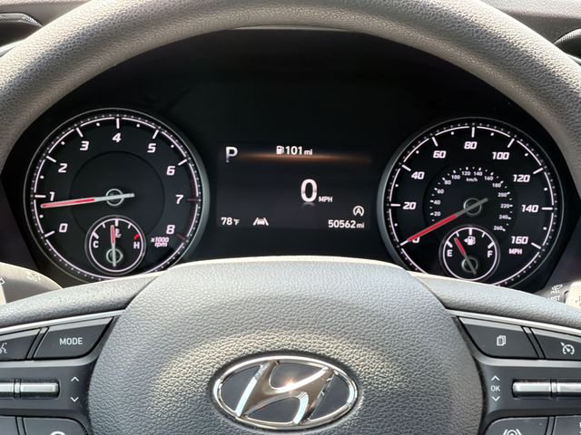 Used 2023 Gray Hyundai SE image 12