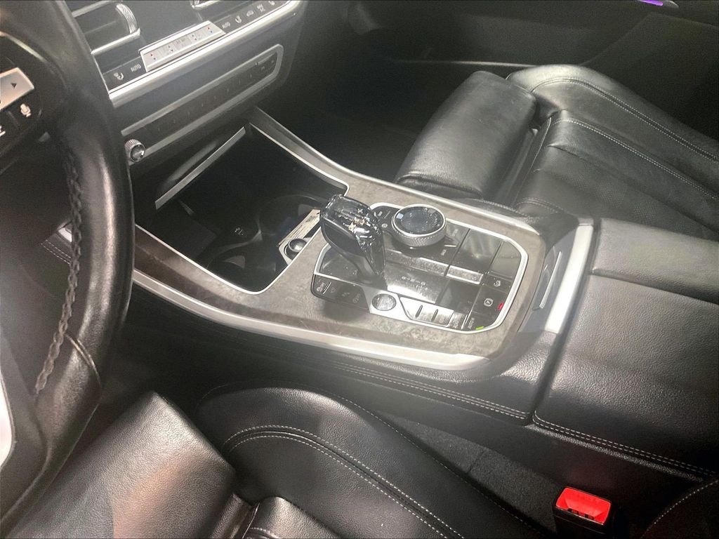 Used 2020 Black BMW xDrive40i image 20