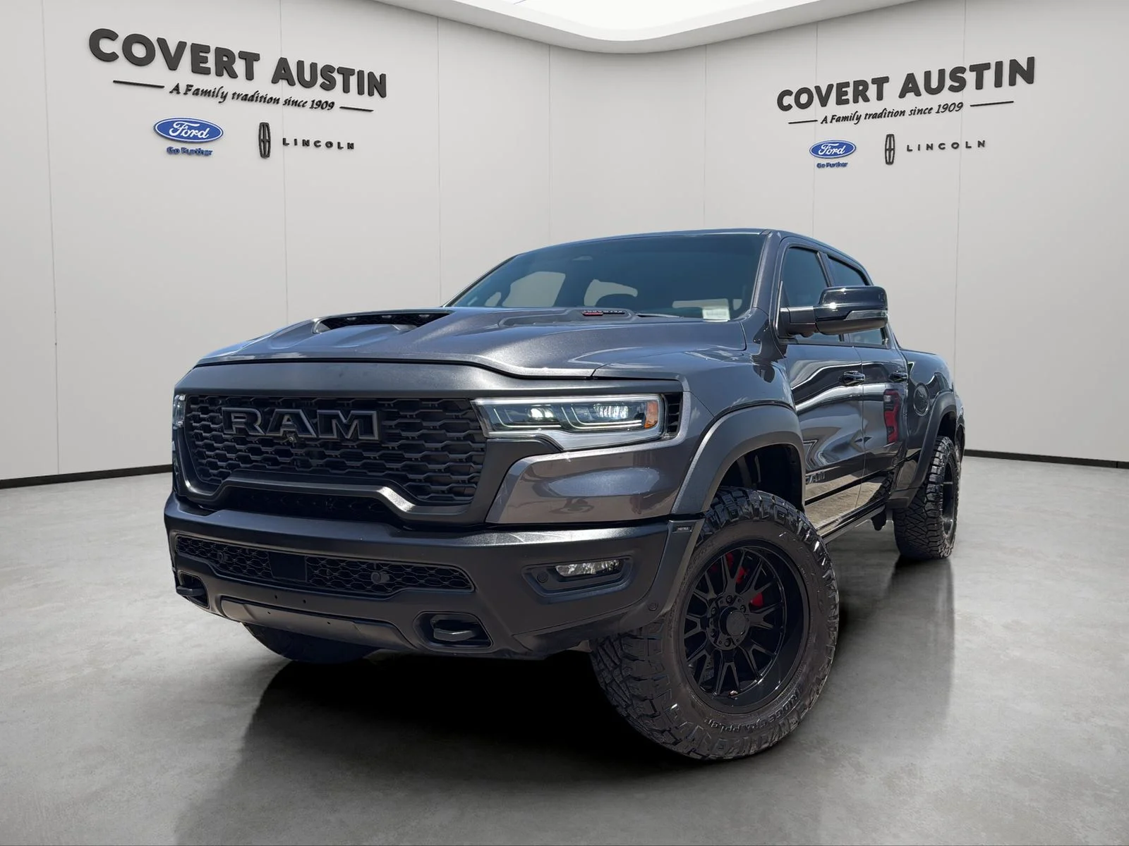 Used 2025 Gray Ram RHO image 2