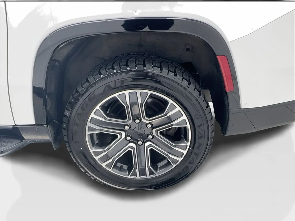 Used 2024 White Jeep Series II image 11