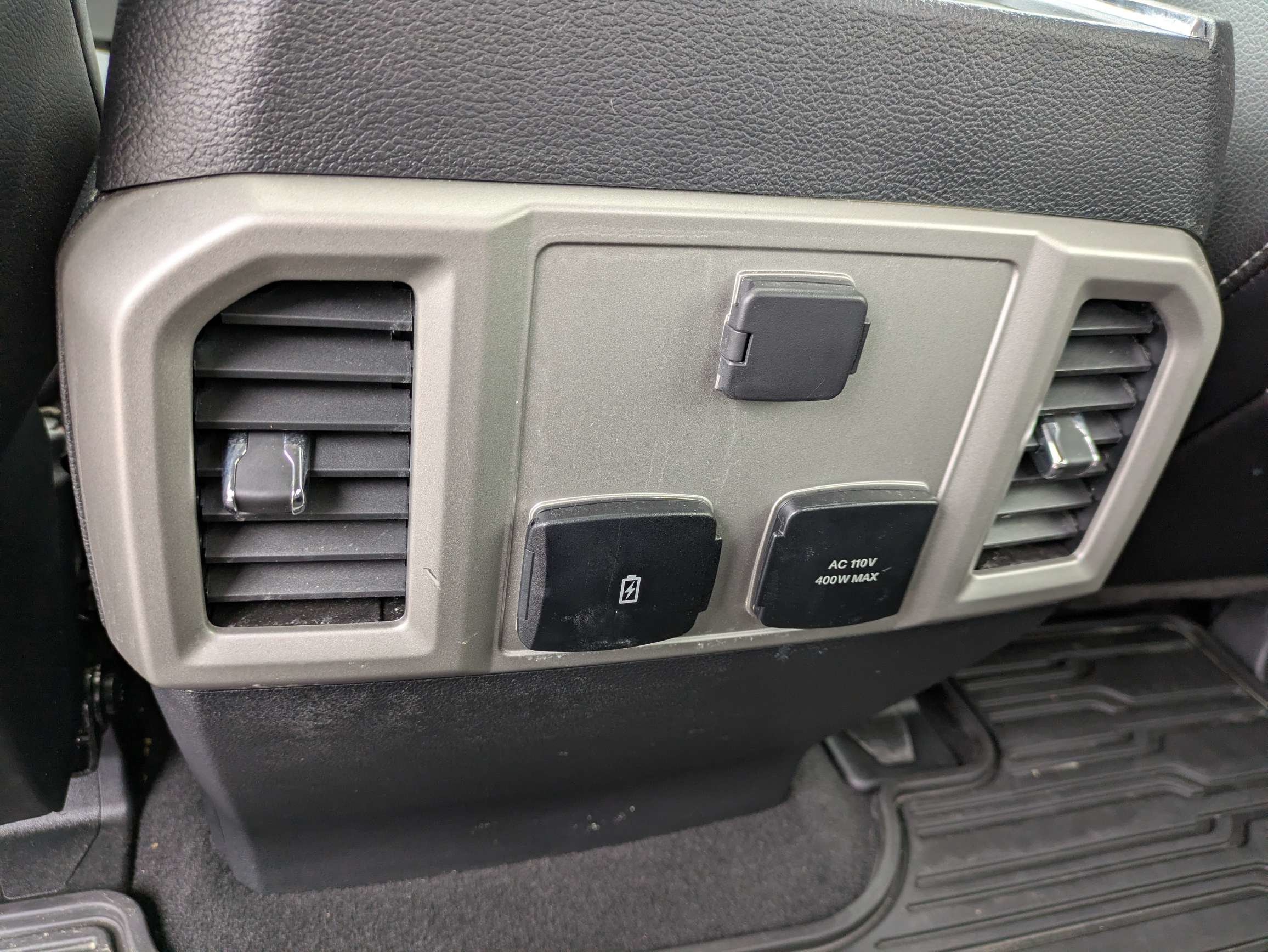 Used 2020 Velocity Blue Metallic Ford LARIAT image 19