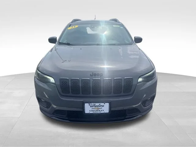Used 2023 Gray Jeep Altitude Lux 4x4 image 9