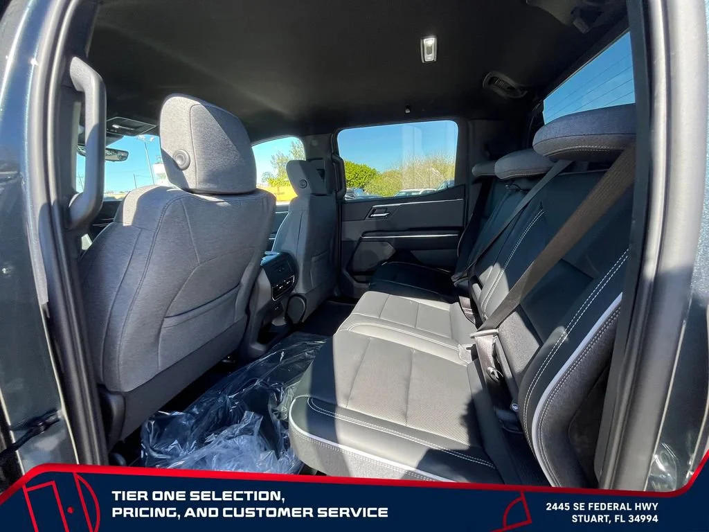 New 2026 Deep Ocean Metallic GMC Elevation Extended Range image 12
