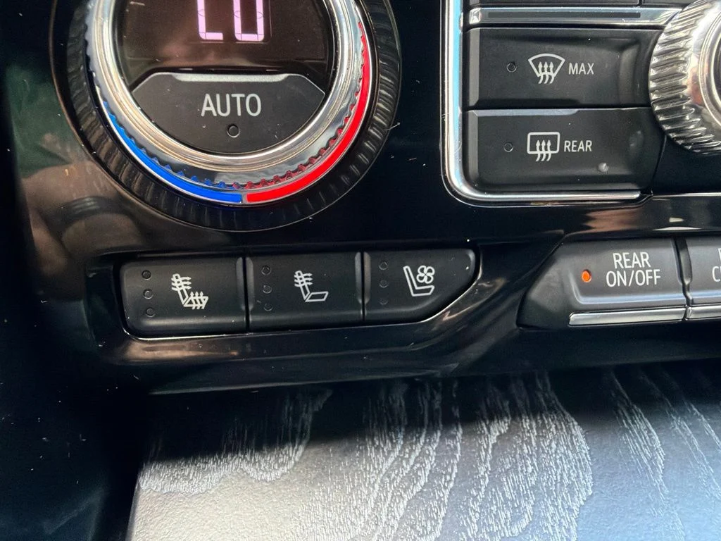 Used 2021 Red GMC Denali image 25