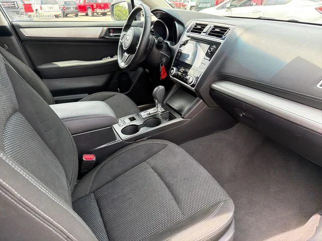 Used 2018 Blue Subaru 2.5i Premium image 24