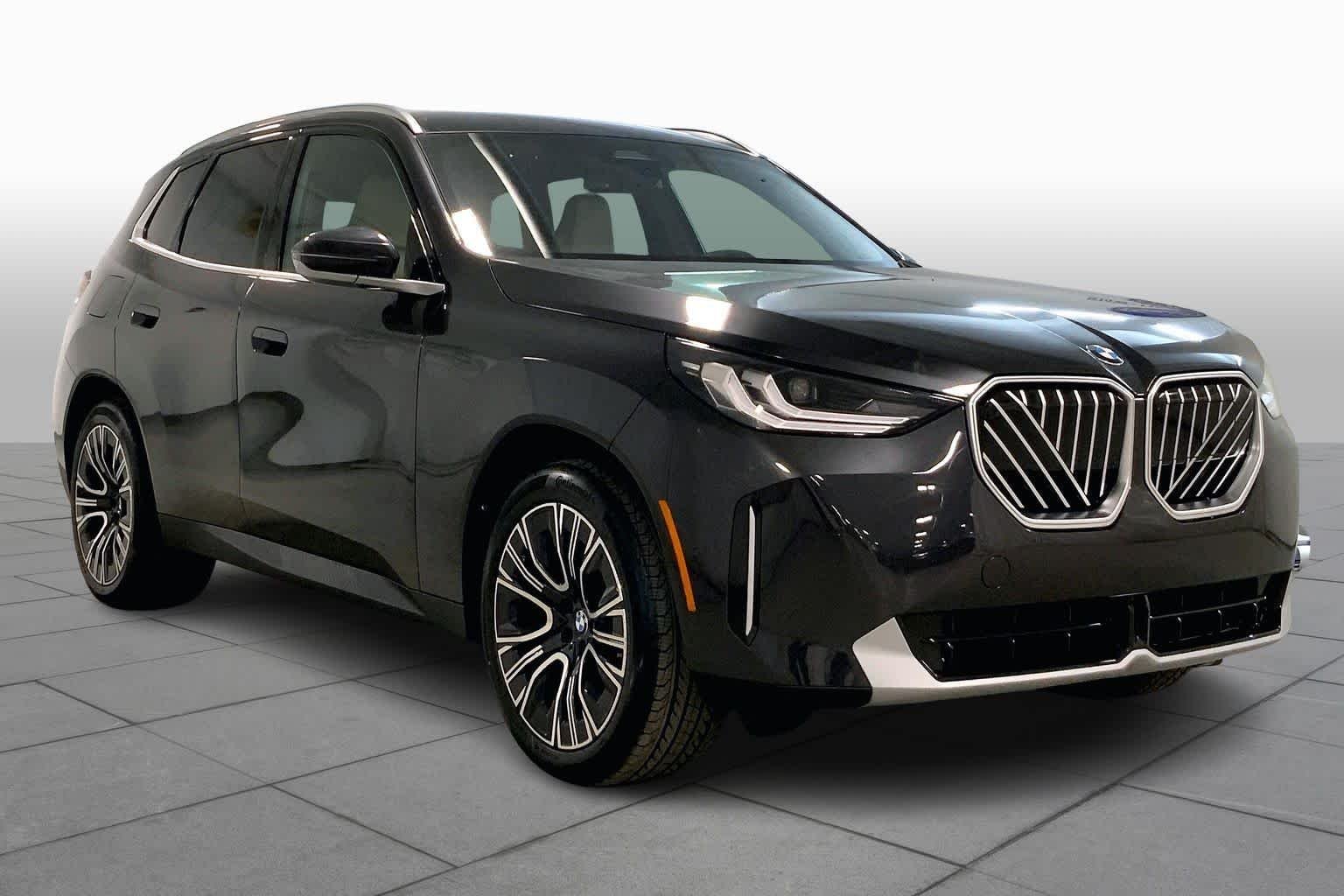 New 2026 Dark Graphite Metallic BMW 30 xDrive image 2