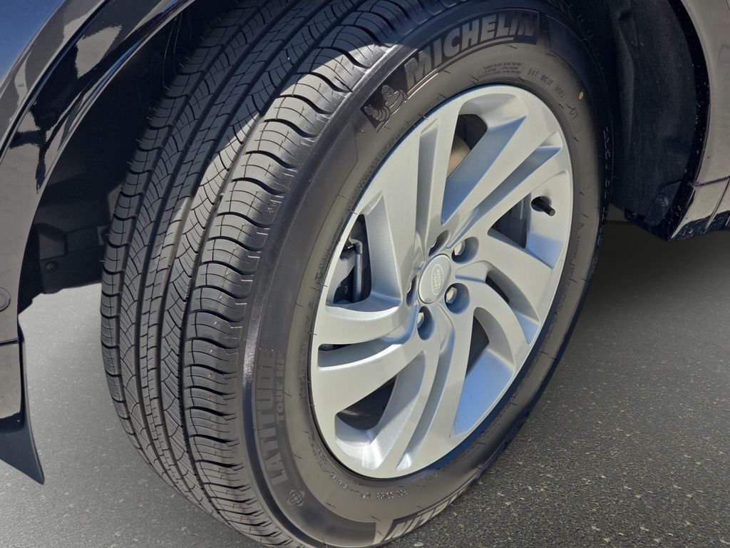 New 2026 Carpathian Grey Land Rover Landmark image 33