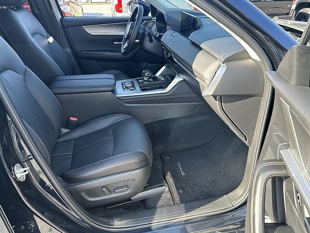 2025 Mazda CX-90 Preferred Package - Photo 12