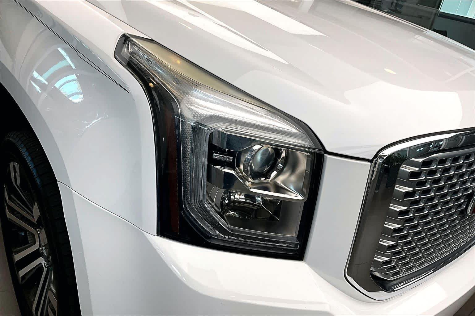 Used 2017 Summit White GMC Denali image 26
