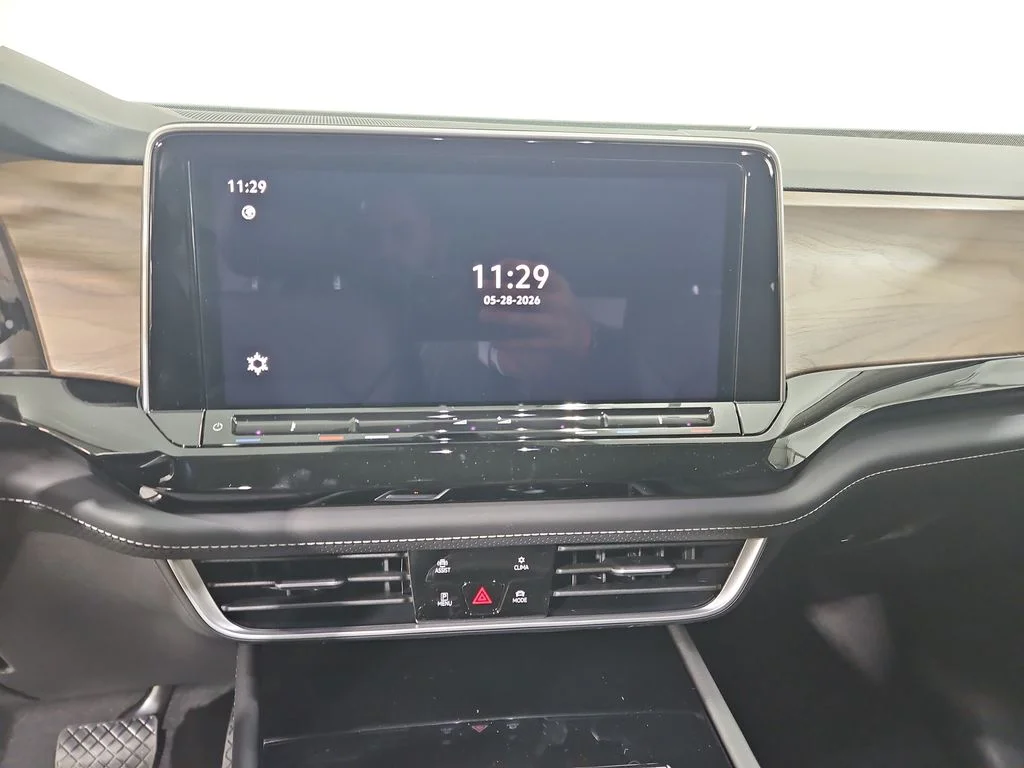 New 2026 Gray Volkswagen 2.0T SE w/Technology image 18