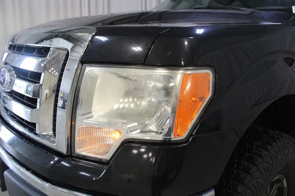 Used 2010 Black Ford XLT image 30