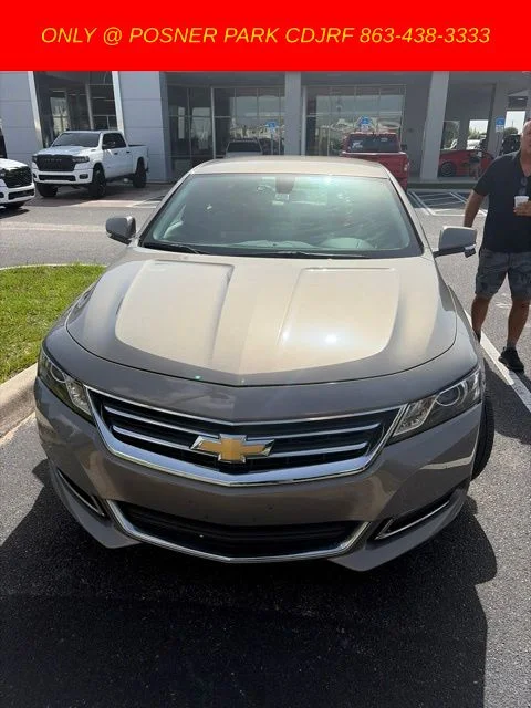 Used 2018  Chevrolet LT image 2