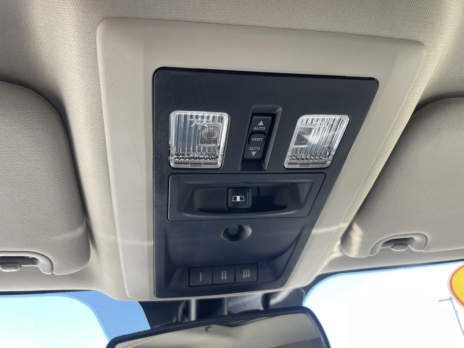 Used 2016 Pearl White Ram Laramie image 24
