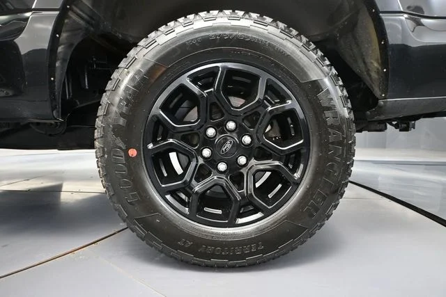 Used 2018 Black Ford XLT image 10