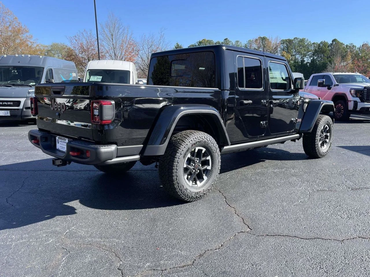 New 2026 Black Clear-Coat Exterior Paint Jeep Rubicon image 9
