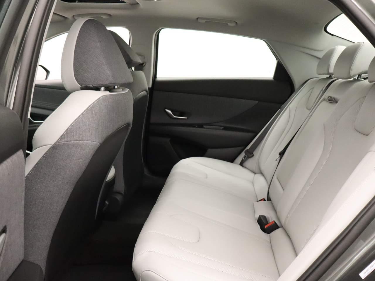 New 2026 Amazon Gray Pearl Hyundai SEL Sport Plus image 15
