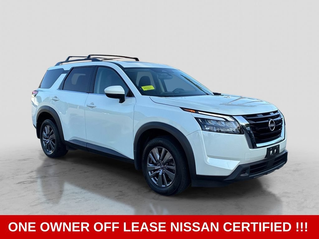 Used 2023 White Nissan SV image 4