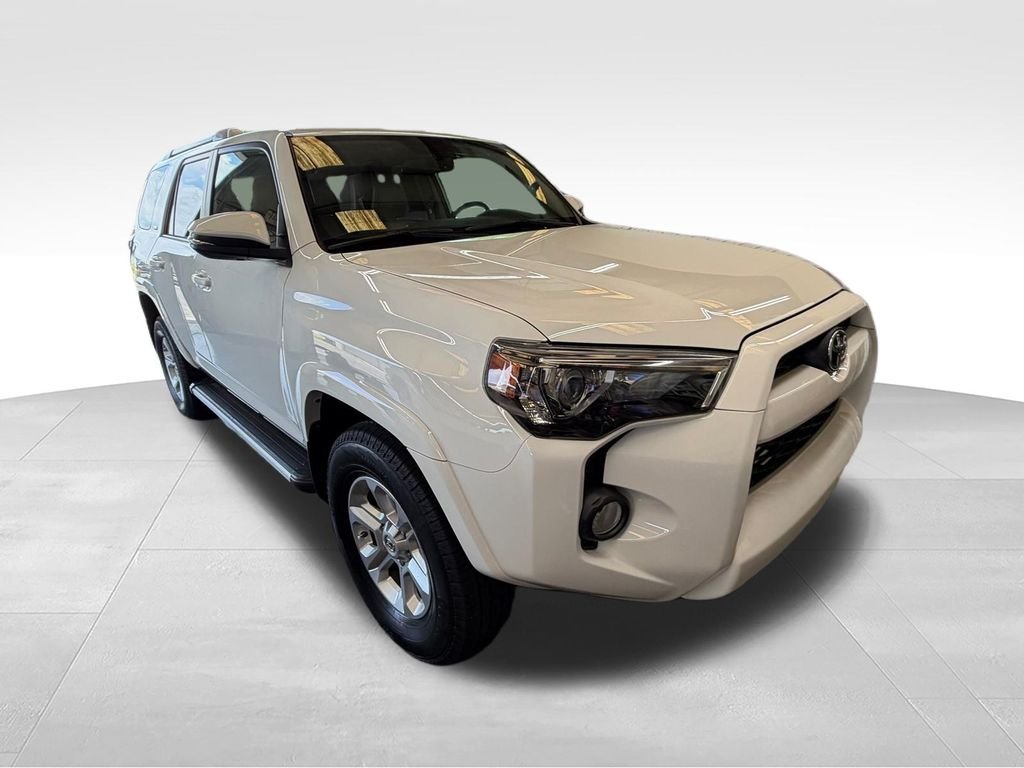 Used 2018 White Toyota SR5 Premium image 7
