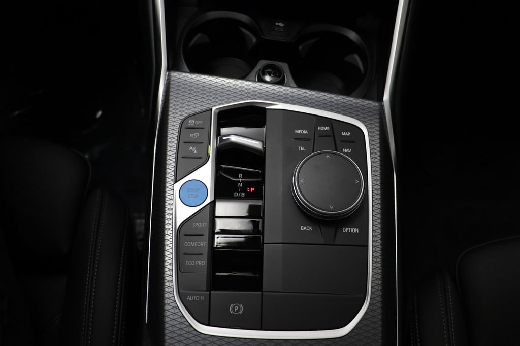 New 2026 Black Sapphire Metallic BMW xDrive40 image 12