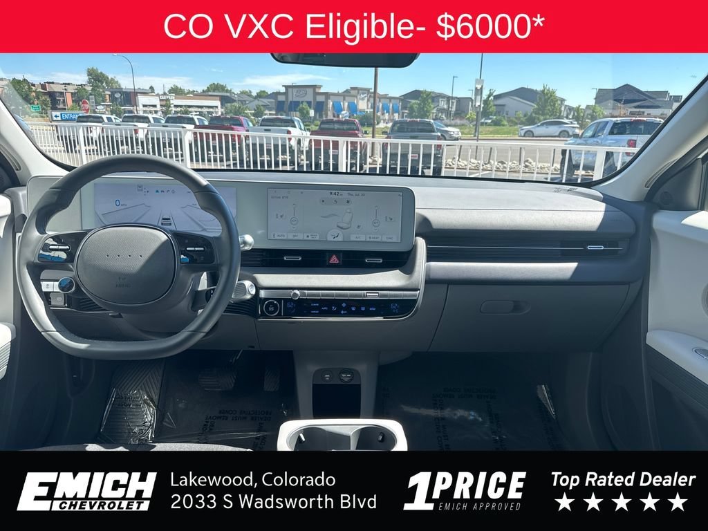 Used 2024 Atlas White Hyundai SE image 12