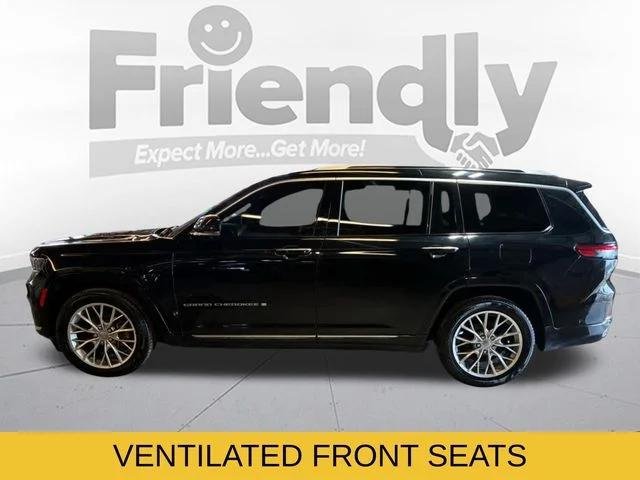 Used 2023 Black Jeep Summit image 10