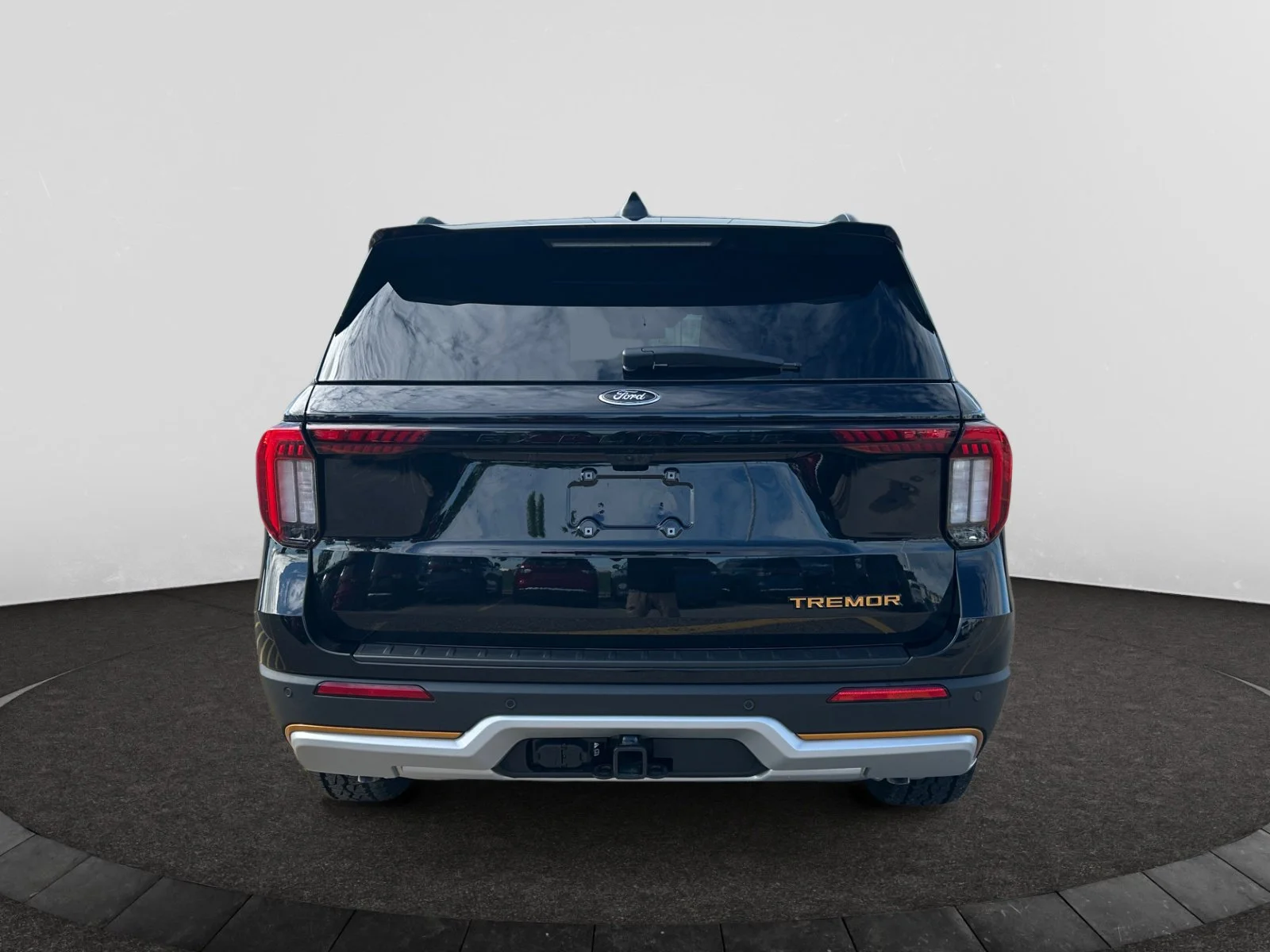 New 2026 Agate Black Metallic Ford Tremor image 4