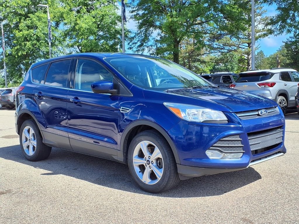 Used 2014 Blue Ford SE image 3
