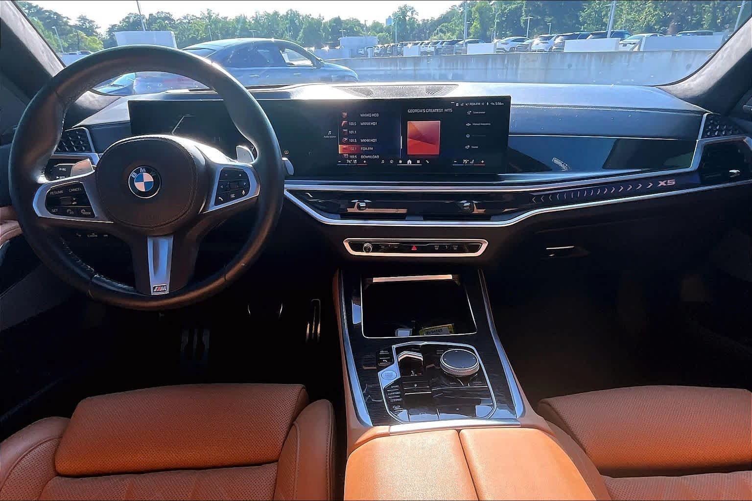 Used 2024 Black Sapphire Metallic BMW xDrive40i image 16
