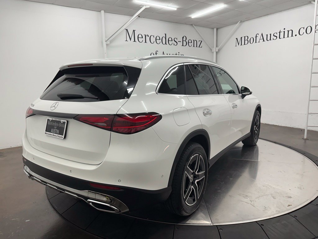 New 2027 Polar White Mercedes-Benz GLC 300 image 37