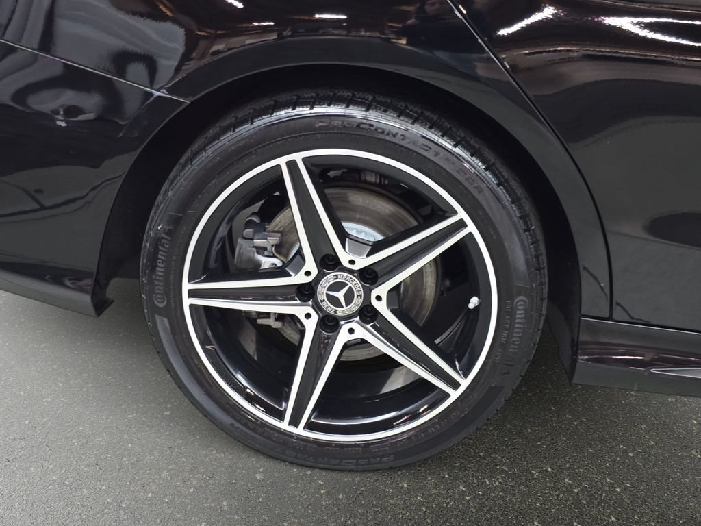 Used 2018  Mercedes-Benz C 300 image 34