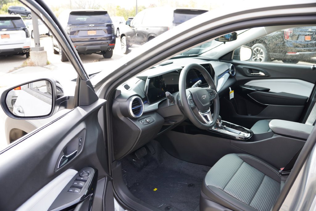 2026 Chevrolet Trax LT - Photo 10