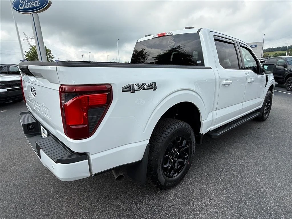 Used 2025 White Ford XLT image 7