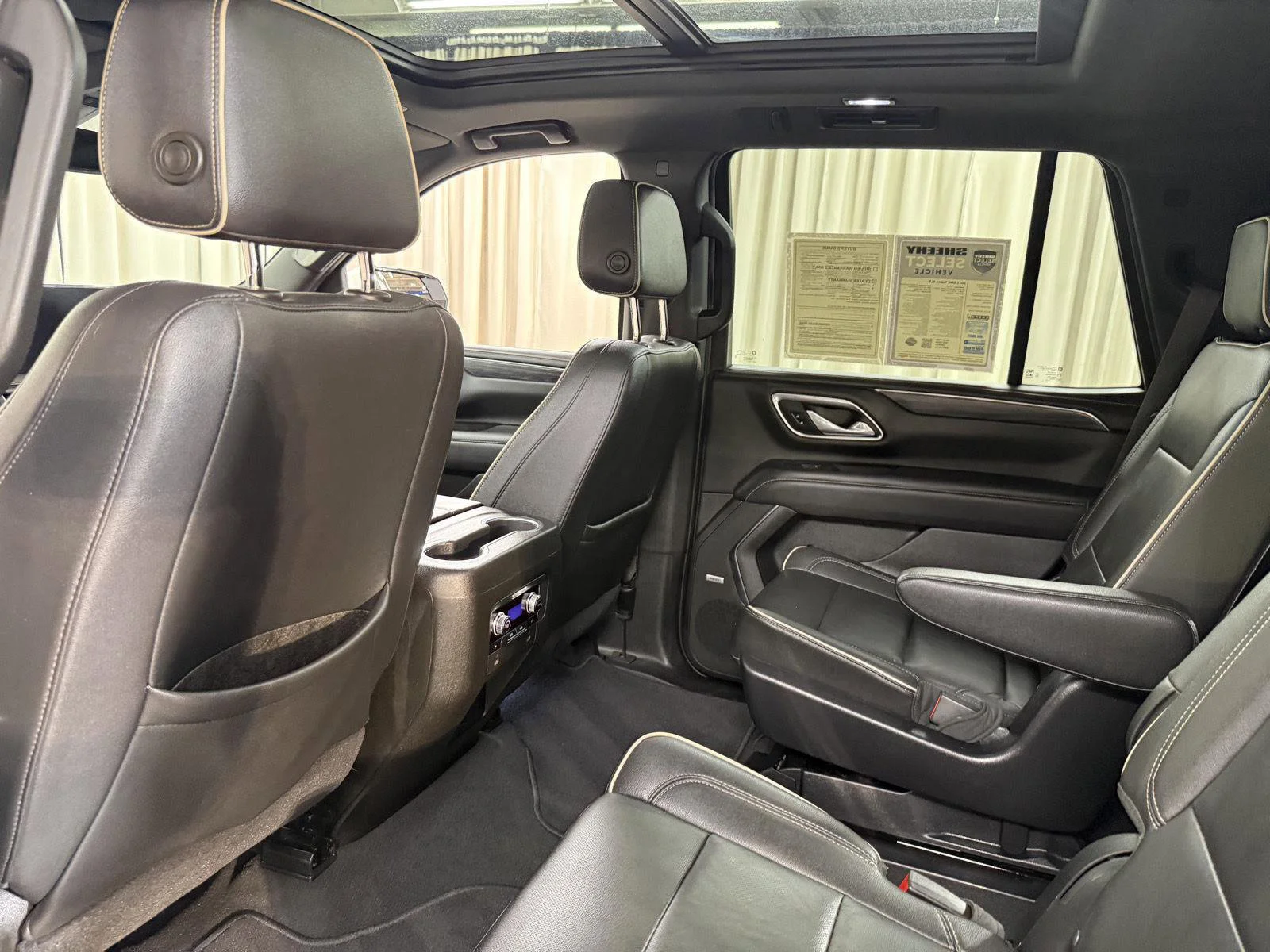 Used 2021 White GMC SLT image 33