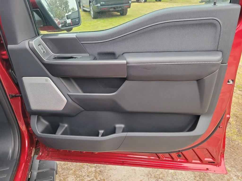New 2026 Ruby Red Metallic Tinted Clearcoat Ford Lariat® image 35