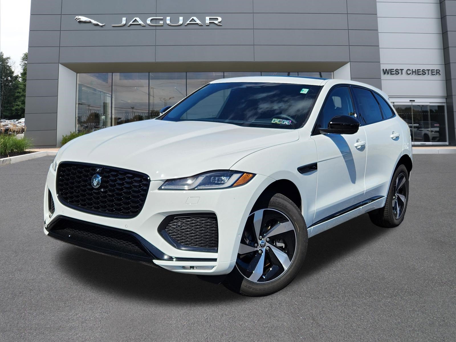 New 2026 Fuji White JAGUAR P250 R-DYNAMIC S image 1