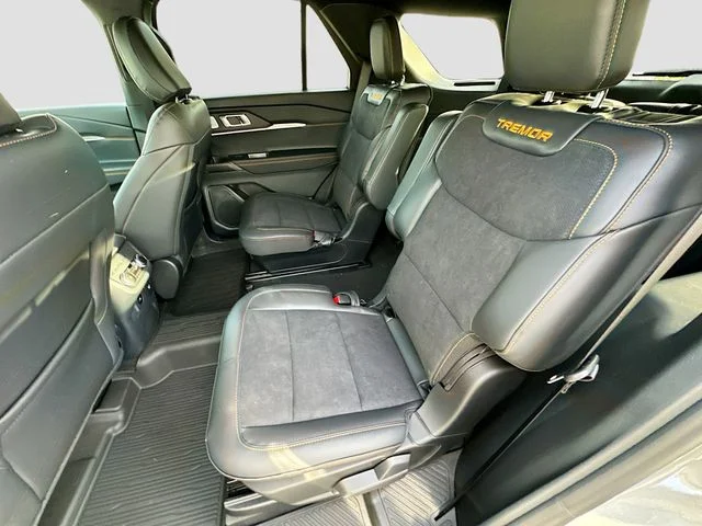New 2026 Gray Metallic Ford Tremor image 17