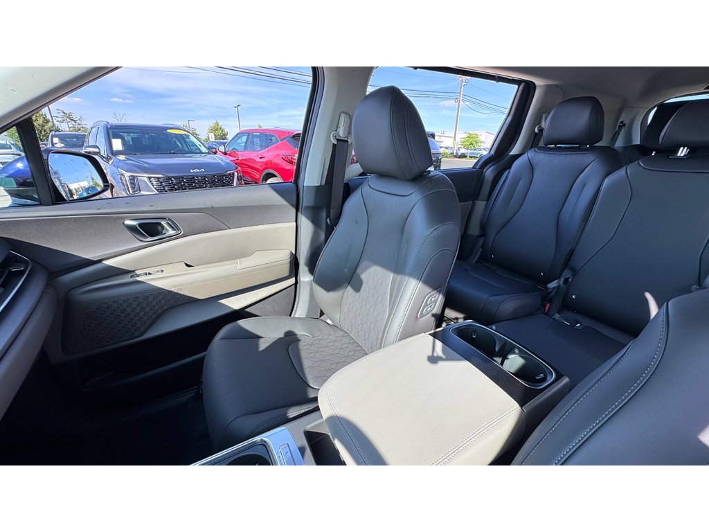 New 2026 Deep Chroma Blue Kia EX image 9