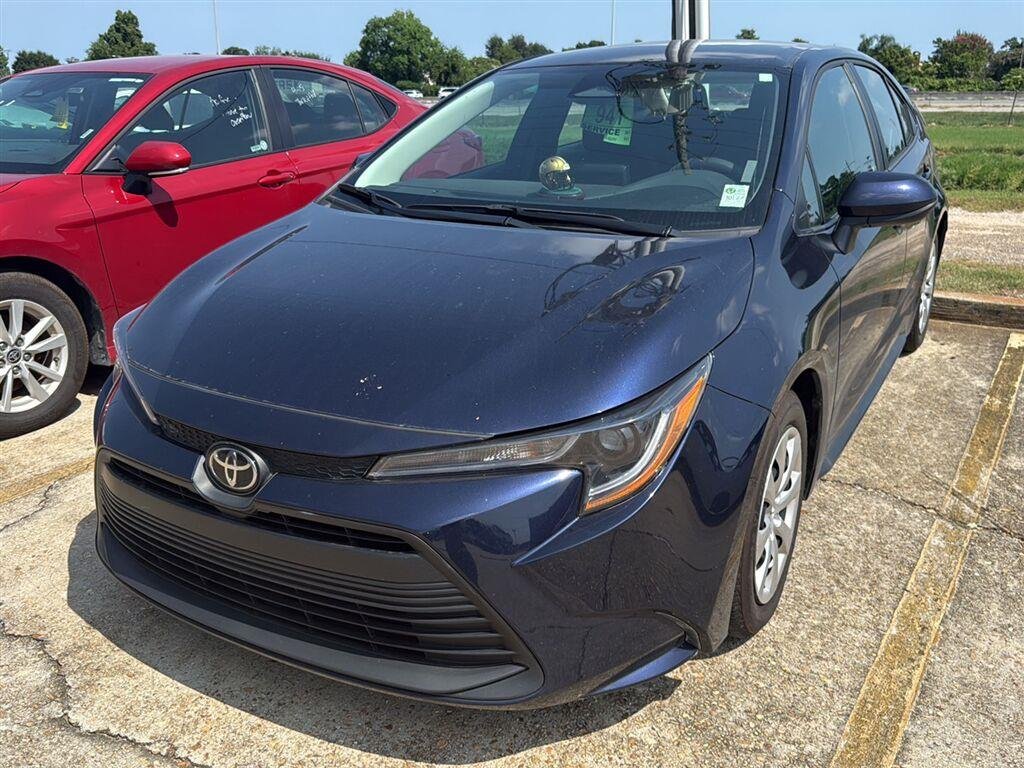 Used 2025 Blueprint Toyota LE image 1
