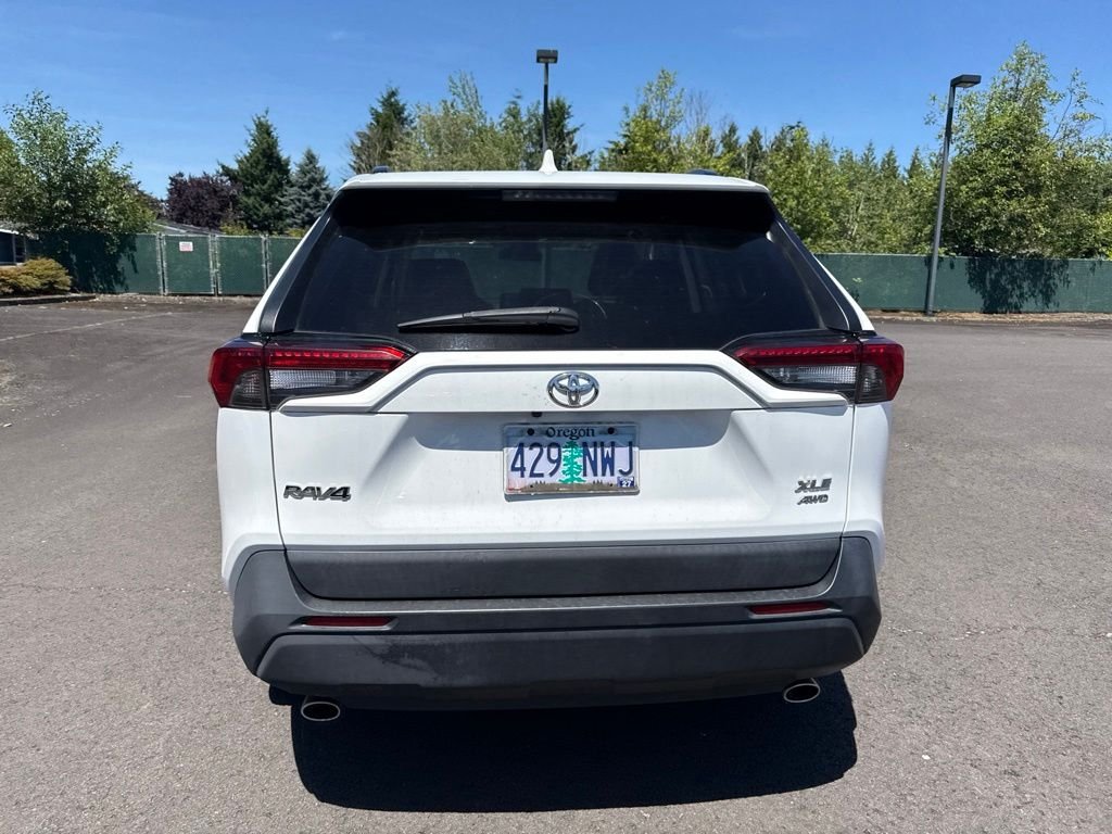 Used 2021 Super White Toyota XLE image 5