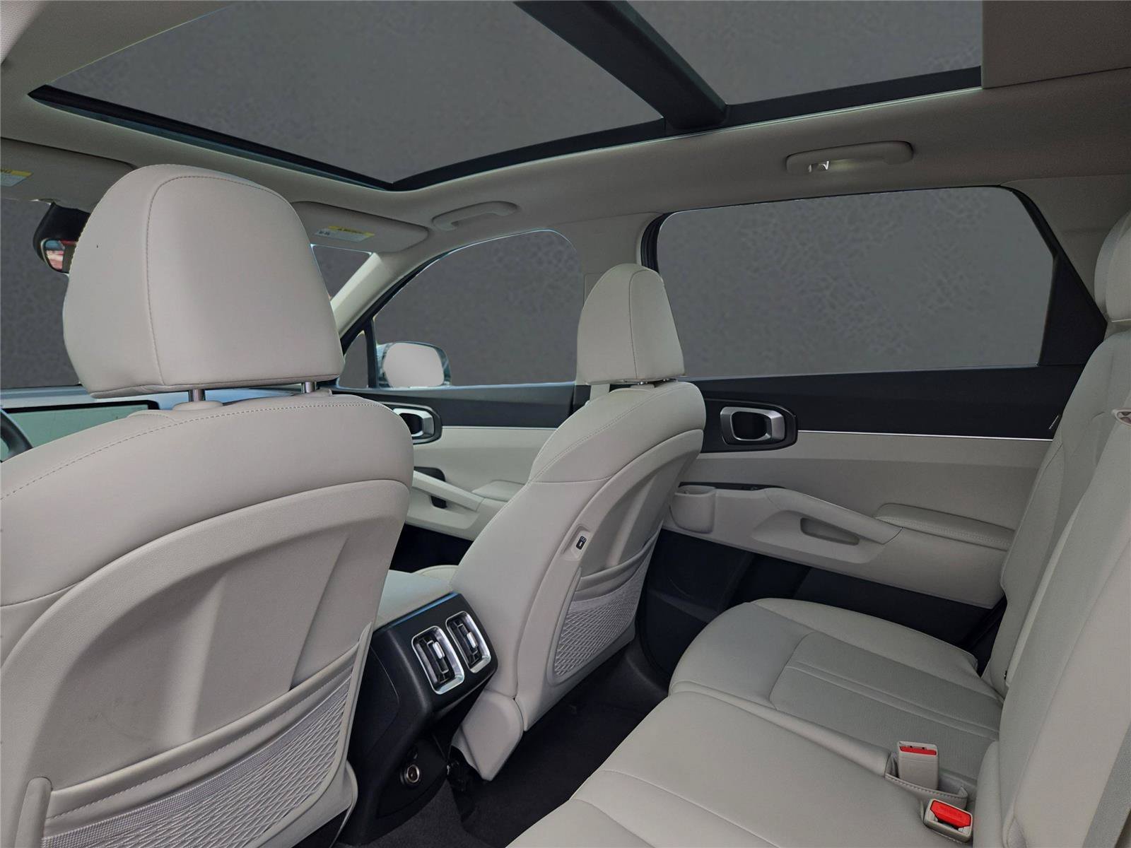 Used 2025 Silver Kia S image 15