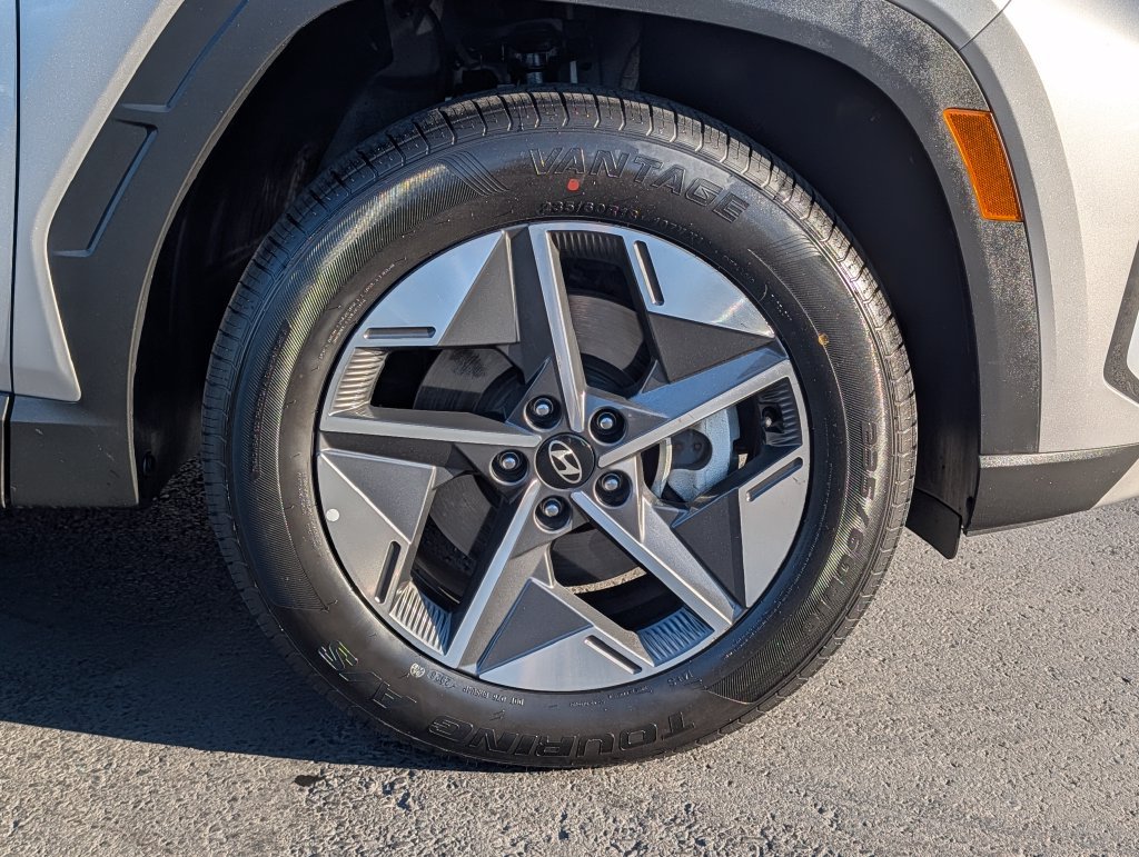Certified Used 2025 Silver Hyundai SEL image 8
