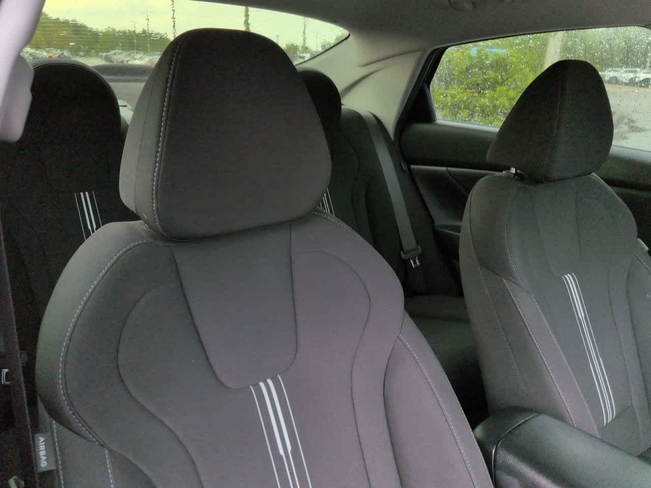 Used 2024 Ultimate Red Metallic Hyundai Blue image 7