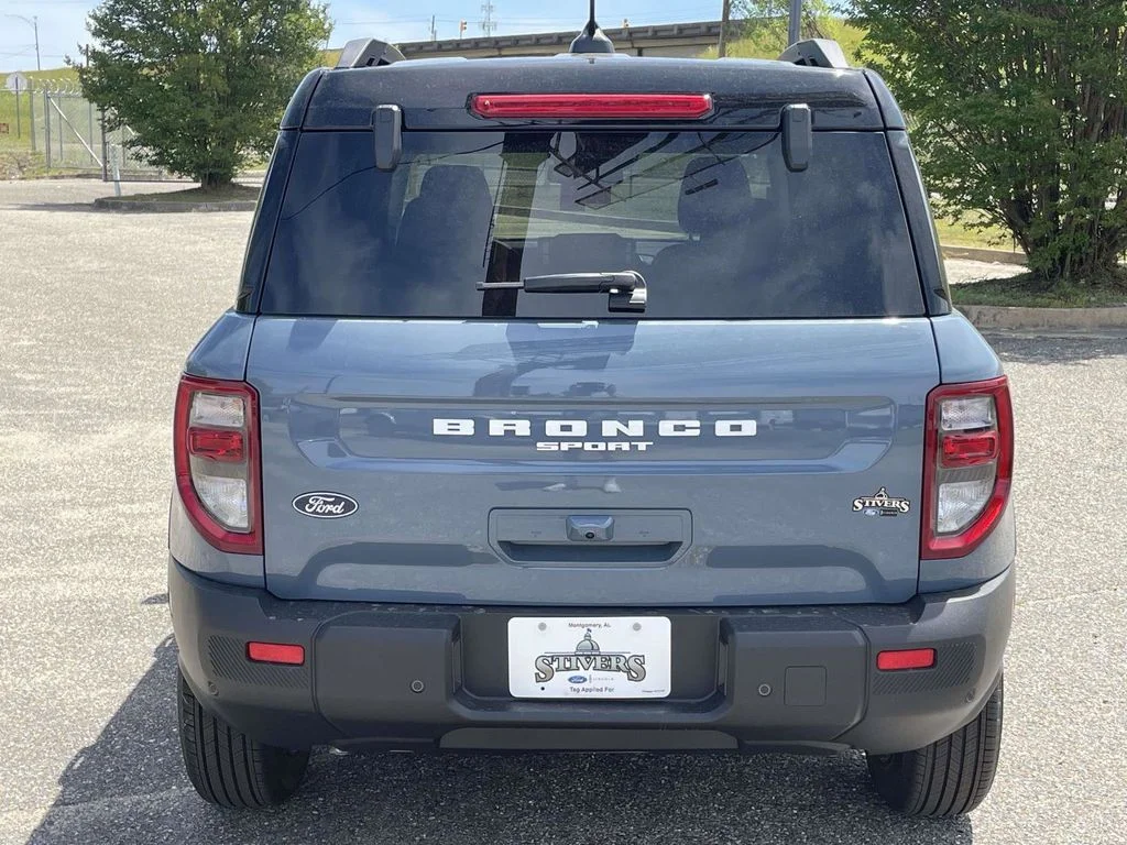 New 2026 Gray Ford Outer Banks image 4