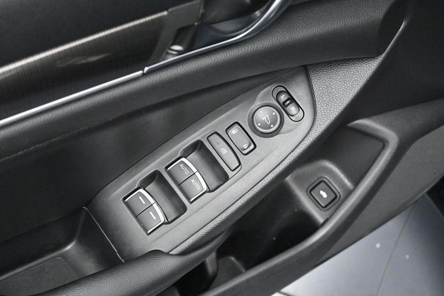 Used 2021 Crystal Black Pearl Honda Sport image 10